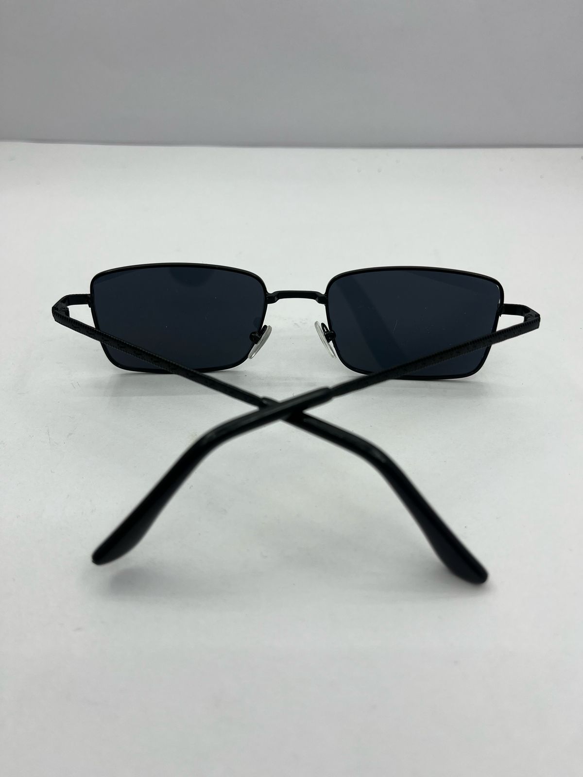 Trendy Polarized Sunglasses – UV Protection & Stylish Look